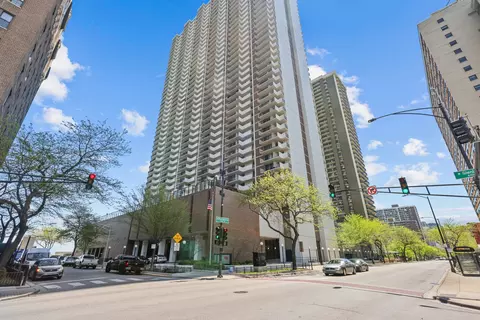 6033 N Sheridan Rd #24B, Chicago, IL 60660