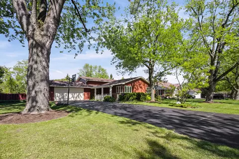 1016 Longmeadow Dr, Glenview, IL 60025