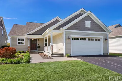 40491 N South Newport Dr, Antioch, IL 60002
