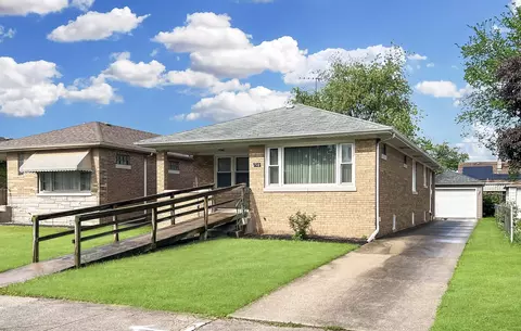 510 Price Ave, Calumet City, IL 60409
