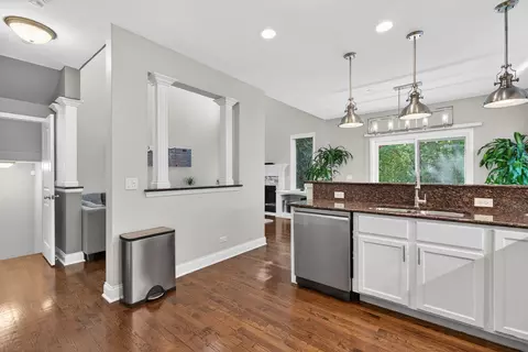 Kitchen - 316 Nicole Way, Itasca, IL 60143 photo 3 of 3