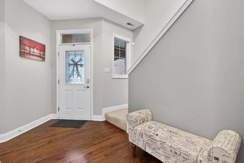 Entry Way - 316 Nicole Way, Itasca, IL 60143 photo 1 of 2