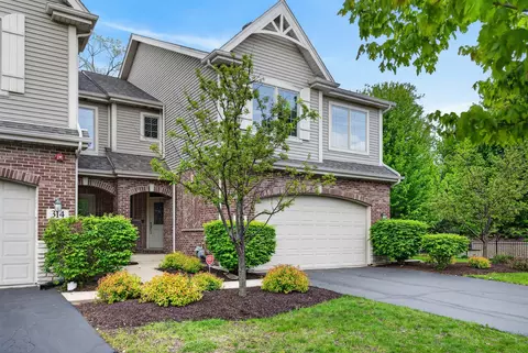 Exterior - 316 Nicole Way, Itasca, IL 60143 photo 2 of 4