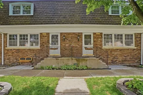 5619 W Park Ave, Cicero, IL 60804