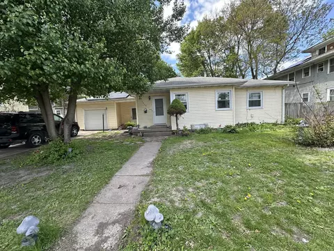 1312 Pershing Ave, Davenport, IA 52803