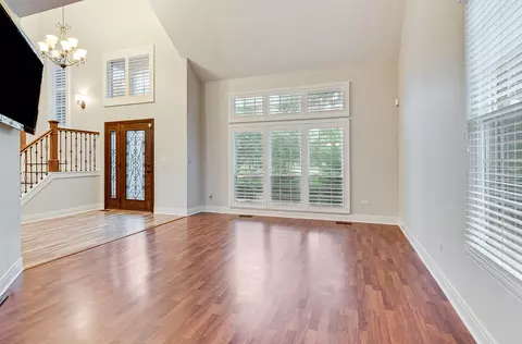 Living - 2405 Finn Ct, Plainfield, IL 60586 photo 2 of 3