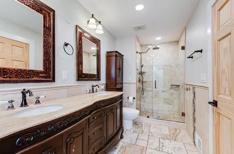 Bath - 2405 Finn Ct, Plainfield, IL 60586 photo 4 of 5