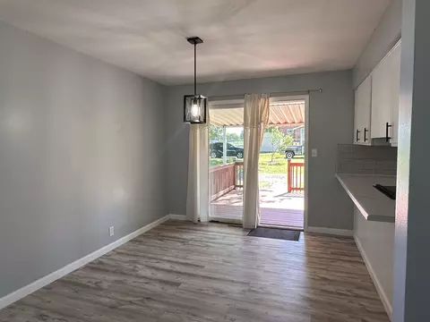 Dining - 1500 S 14th St, Herrin, IL 62948 photo 1 of 1