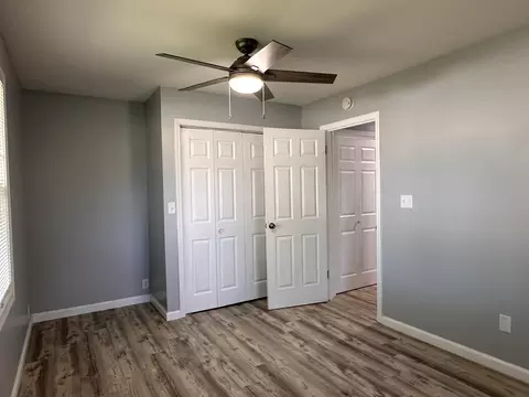 Bedroom - 1500 S 14th St, Herrin, IL 62948 photo 3 of 3