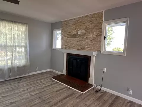 Living - 1500 S 14th St, Herrin, IL 62948 photo 3 of 3