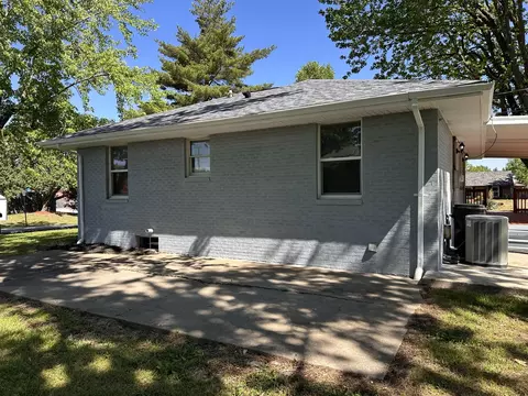 Exterior - 1500 S 14th St, Herrin, IL 62948 photo 12 of 12