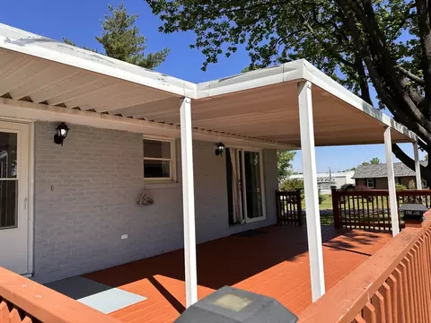 Exterior - 1500 S 14th St, Herrin, IL 62948 photo 11 of 12
