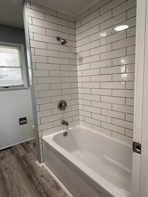 Bath - 1500 S 14th St, Herrin, IL 62948 photo 2 of 3