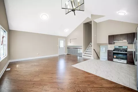 Living - 16428 Turner Ave, Markham, IL 60428 photo 2 of 4