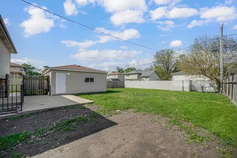 Exterior - 16428 Turner Ave, Markham, IL 60428 photo 3 of 5