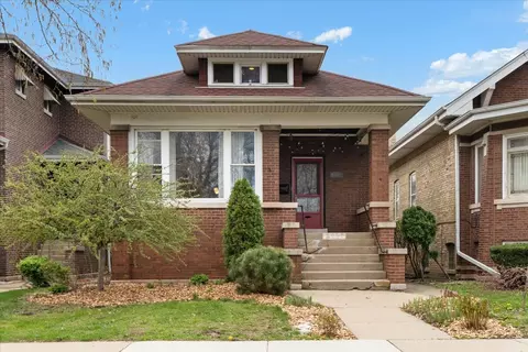 4721 W Wrightwood Ave, Chicago, IL 60639