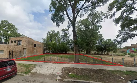 3352 W Carroll Ave, Chicago, IL 60624