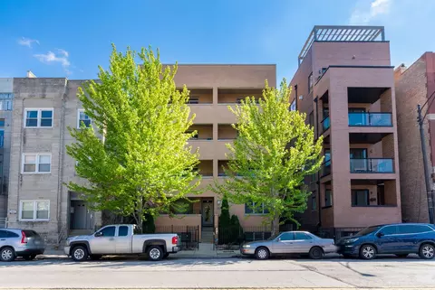 1425 W Grand Ave #3E, Chicago, IL 60642
