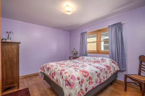 Bedroom - 7706 Mobile Ave, Burbank, IL 60459 photo 1 of 2