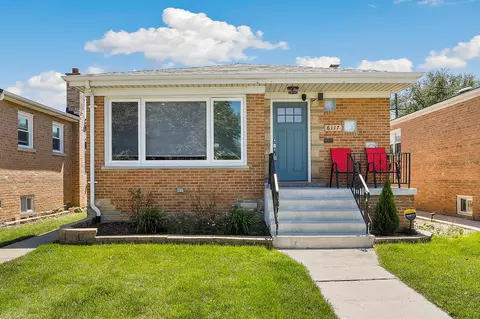 6117 W 83rd St, Burbank, IL 60459