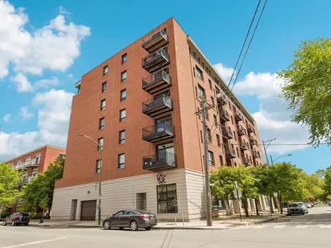 974 W 35th Pl #202, Chicago, IL 60609