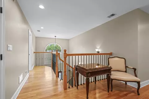 Entry Way - 267 9th St, Wheeling, IL 60090 photo 3 of 3