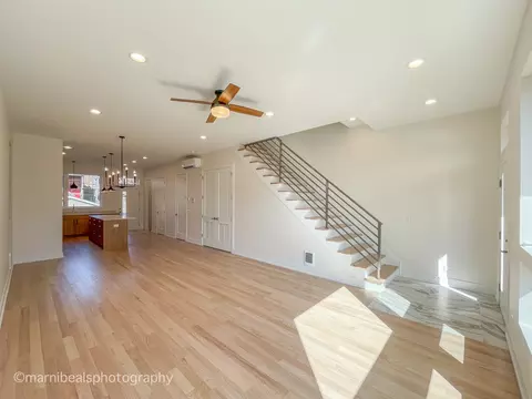 Living - 6320 S Champlain Ave, Chicago, IL 60637 photo 3 of 4
