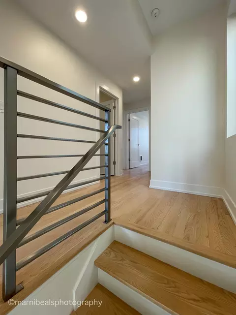 Entry Way - 6320 S Champlain Ave, Chicago, IL 60637 photo 2 of 2