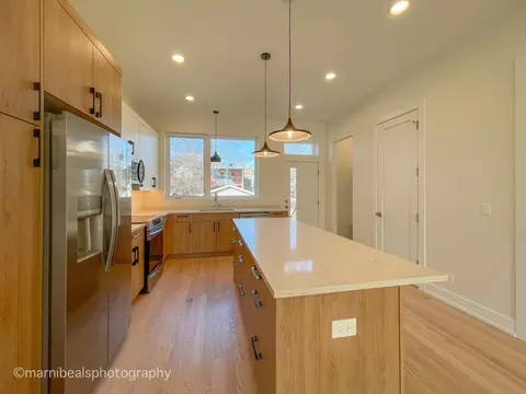 Kitchen - 6320 S Champlain Ave, Chicago, IL 60637 photo 4 of 8