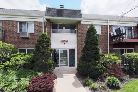 10385 Dearlove Rd #1K, Glenview, IL 60025