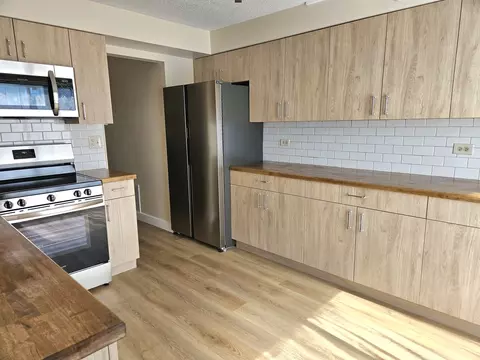 Kitchen - 5502 Tinder Dr #5, Rolling Meadows, IL 60008 photo 1 of 5