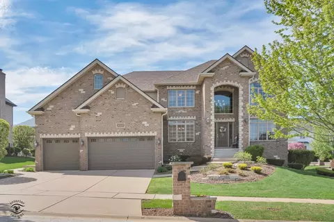 10829 Warwick Ln, Orland Park, IL 60462