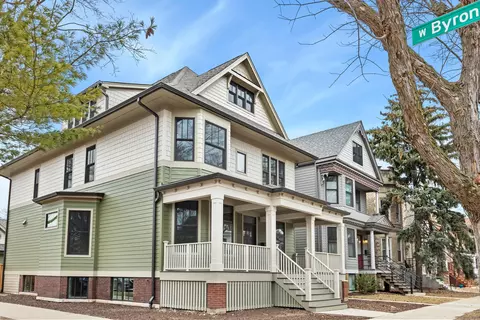 3902 N Hamilton Ave, Chicago, IL 60618