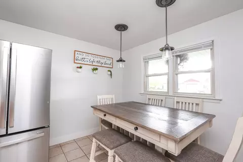Dining - 540 Jonette Ave, Bradley, IL 60915 photo 1 of 2