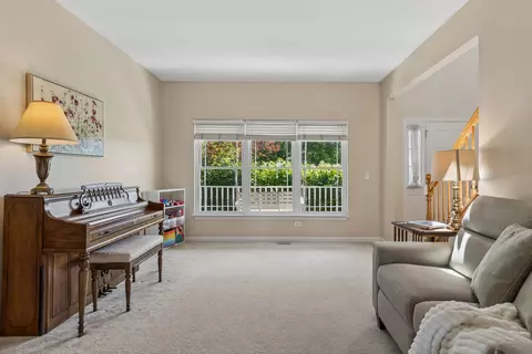 Living - 1715 Brighton Ln, Plainfield, IL 60586 photo 2 of 3