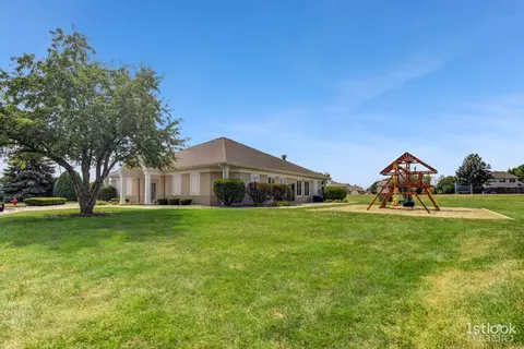 Exterior - 1715 Brighton Ln, Plainfield, IL 60586 photo 8 of 8