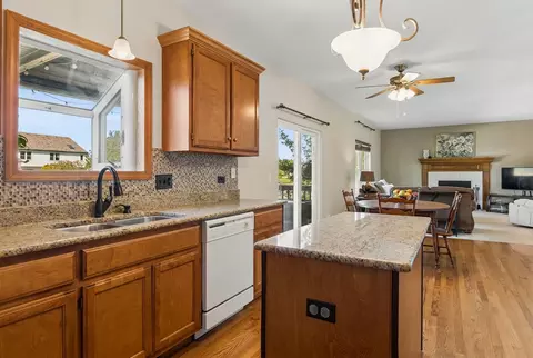 Kitchen - 1715 Brighton Ln, Plainfield, IL 60586 photo 1 of 2