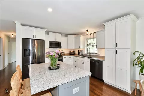 99 Mayer Ave, Wheeling, IL 60090 photo 7