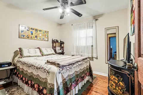 Bedroom - 15218 Rob Roy Dr, Oak Forest, IL 60452 photo 1 of 3