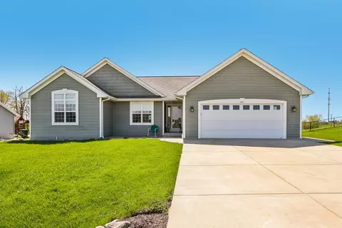 347 Homestead Dr, Twin Lakes, WI 53181