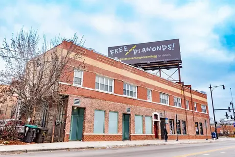 Undisclosed, Chicago, IL 60618