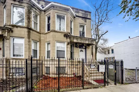 2714 W Lexington St, Chicago, IL 60612