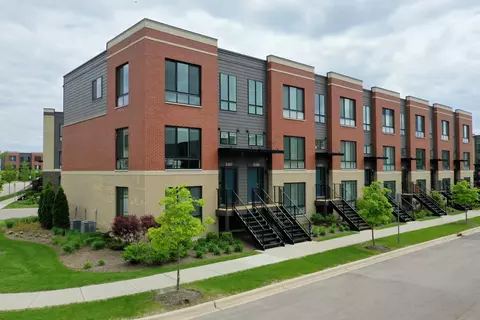 2325 Venture Dr, Schaumburg, IL 60173