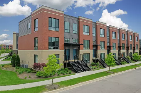 2325 Venture Dr, Schaumburg, IL 60173