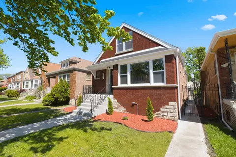 8641 S Kingston Ave, Chicago, IL 60617