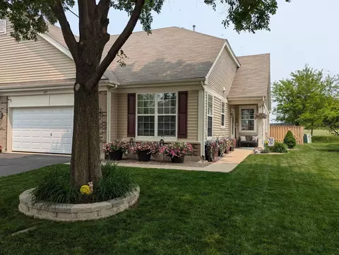8113 Tremont Ln, Joliet, IL 60431