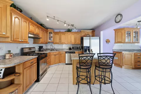 Kitchen - 329 E Myrick Ave, Addison, IL 60101 photo 3 of 6
