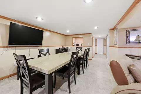 Dining - 329 E Myrick Ave, Addison, IL 60101 photo 1 of 1