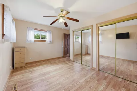 Bedroom - 329 E Myrick Ave, Addison, IL 60101 photo 2 of 6