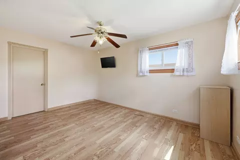 Bedroom - 329 E Myrick Ave, Addison, IL 60101 photo 1 of 6